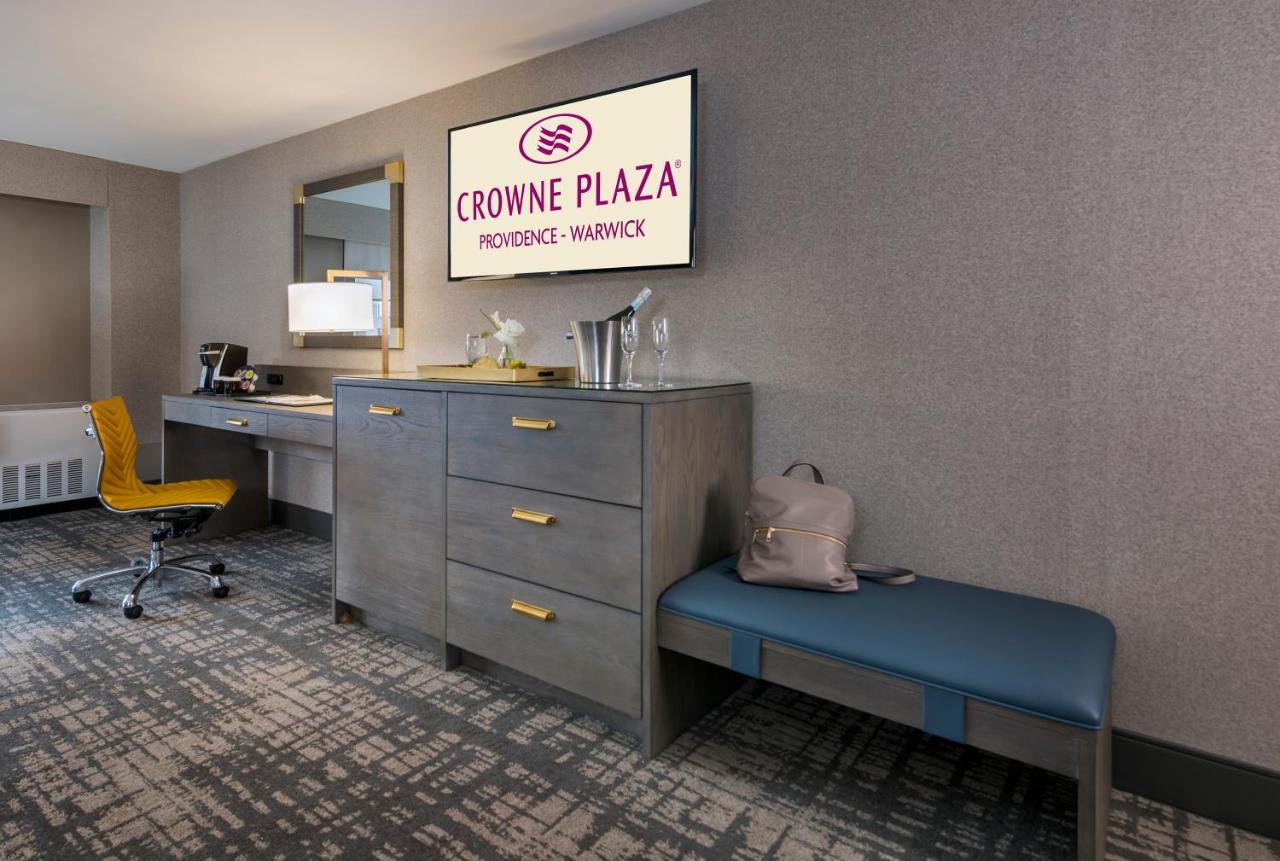 Отель Crowne Plaza Providence-Уорик Экстерьер фото