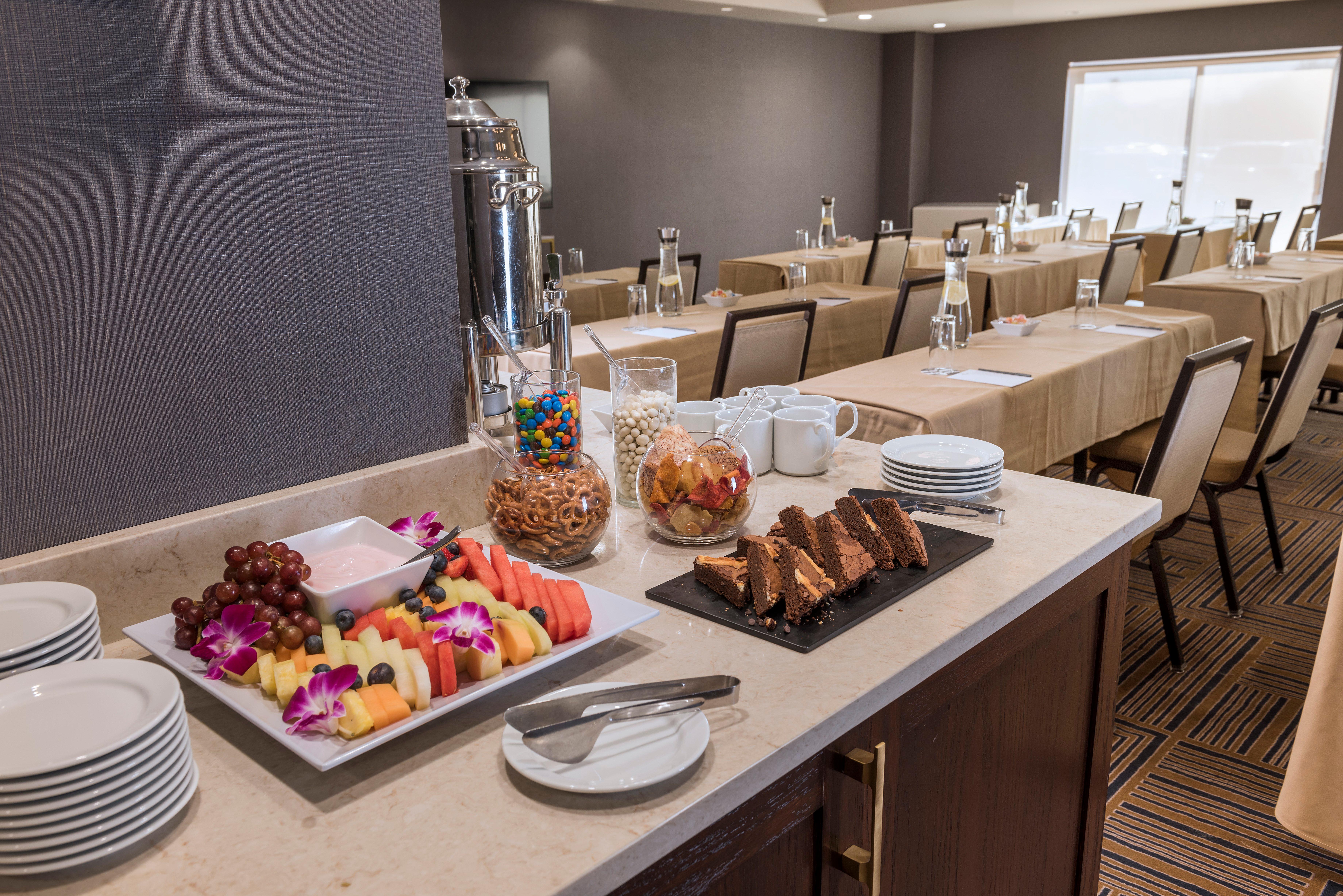 Отель Crowne Plaza Providence-Уорик Экстерьер фото