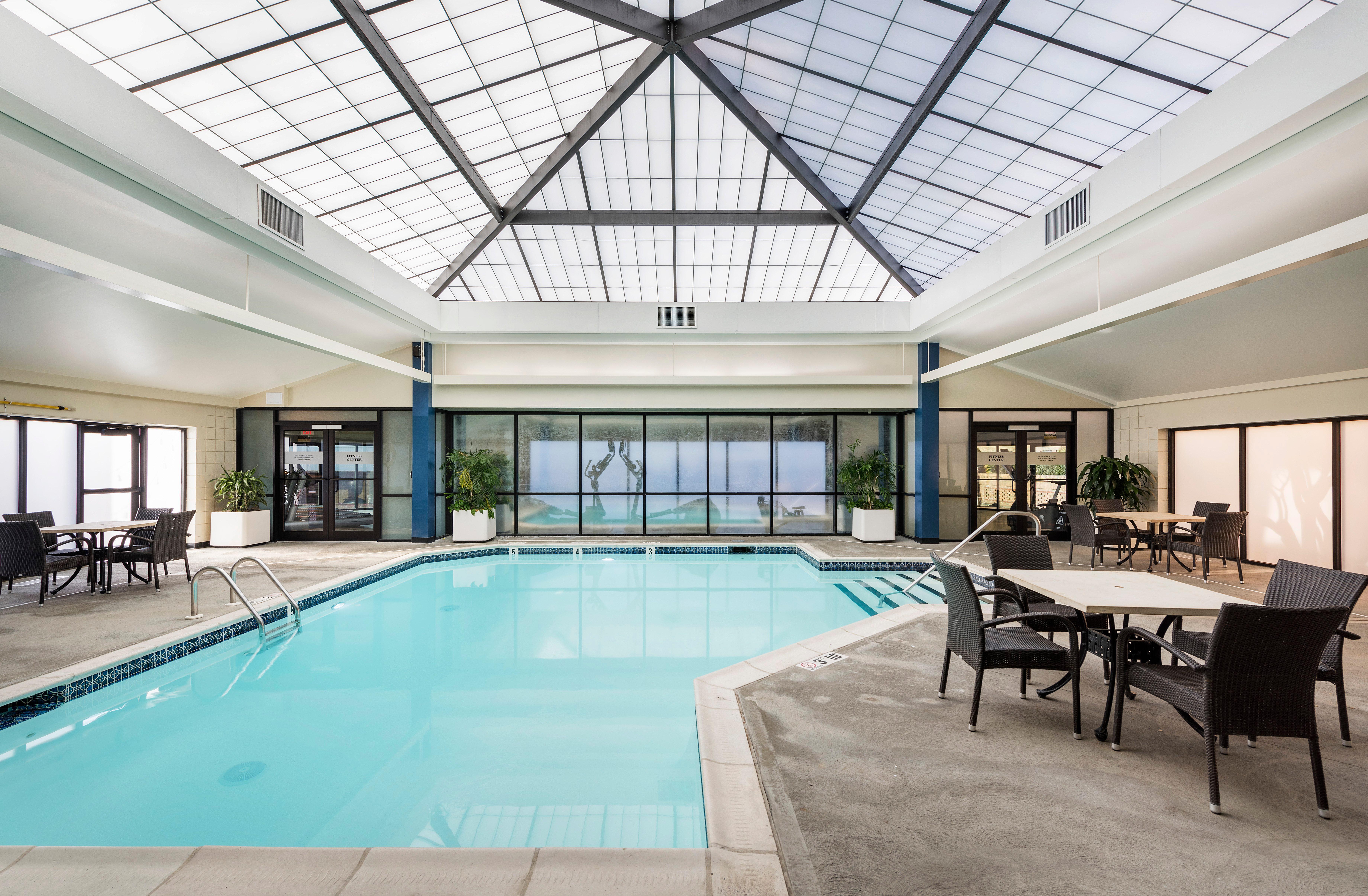 Отель Crowne Plaza Providence-Уорик Экстерьер фото